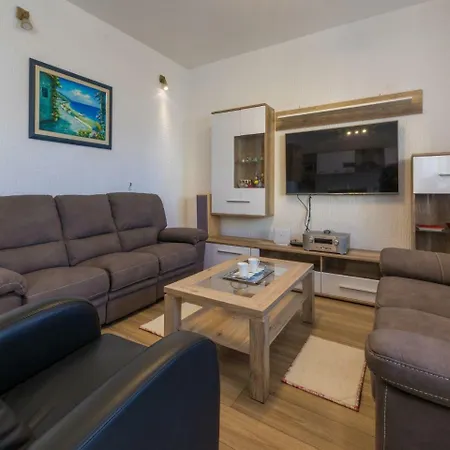 Prázdninový dům House Blanka *