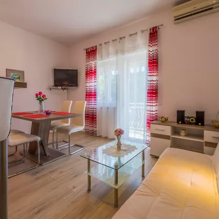 Prázdninový dům House Blanka *